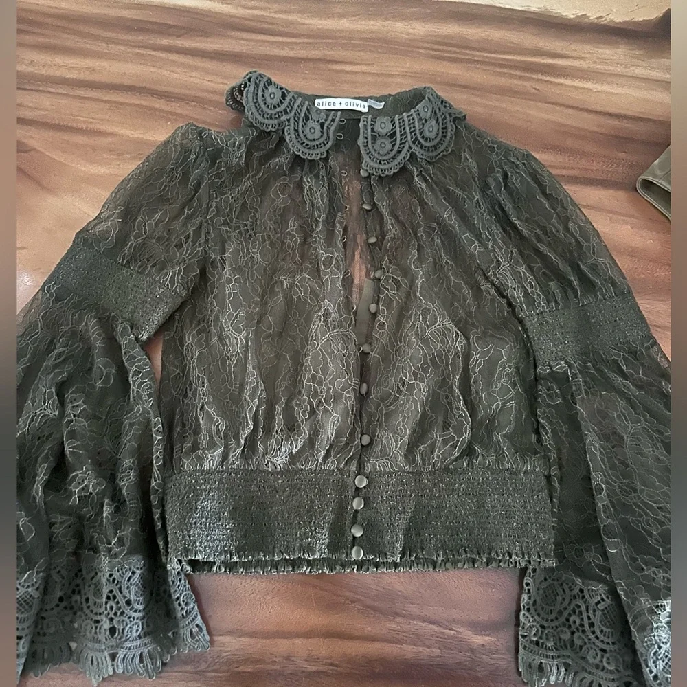 Alice & Olivia Lace blouse w/ Bell Sleeve - Picture 1 of 3